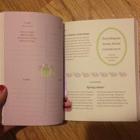 Lauduree Paris Almanac - Picture 2 of 6